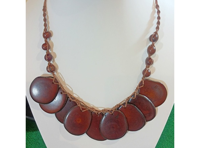 Collier Francine marron en ivoire végétal