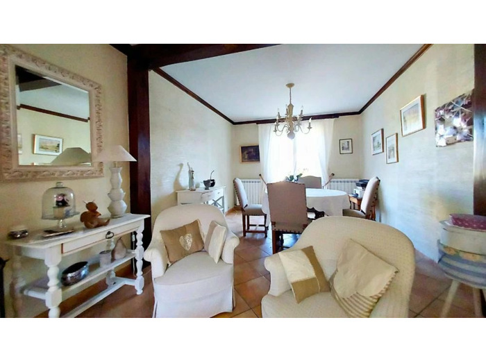 Jolie Maison à Aussillon 4 chambres