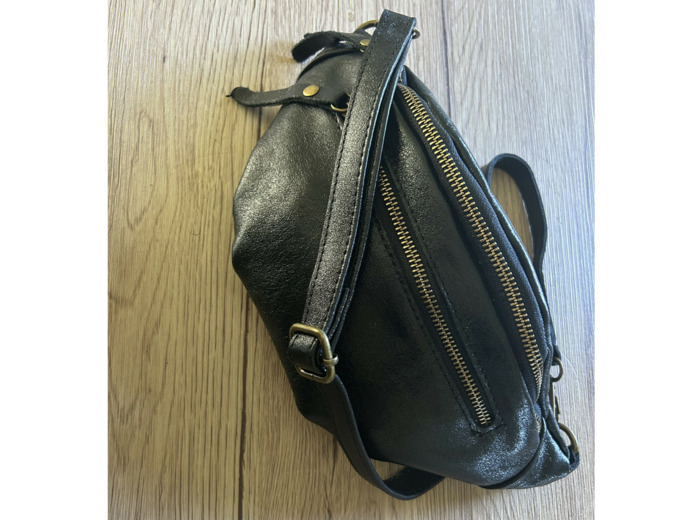 Farfouillette Sac Banane Brillante En Cuir Noir