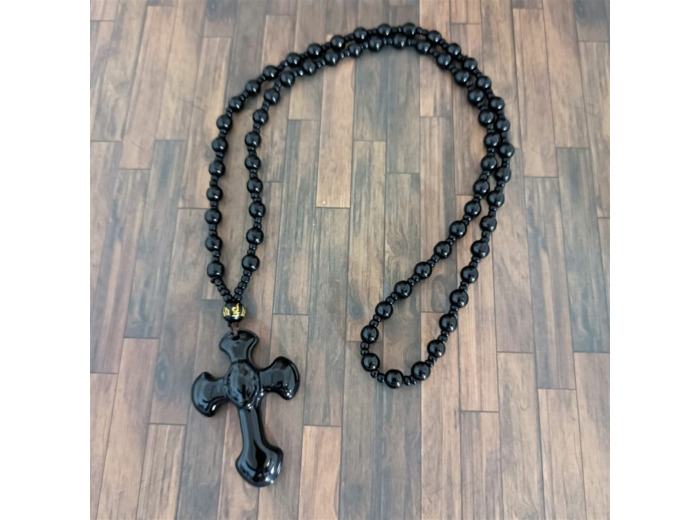 Collier homme perles noires croix