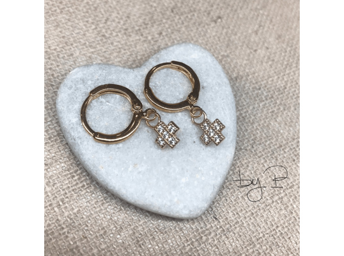 Petites créoles et croix en strass, plaqué or 3 microns