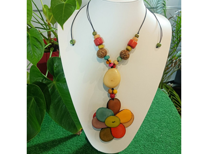 Collier Sandra Fleur 7 en ivoire végétal
