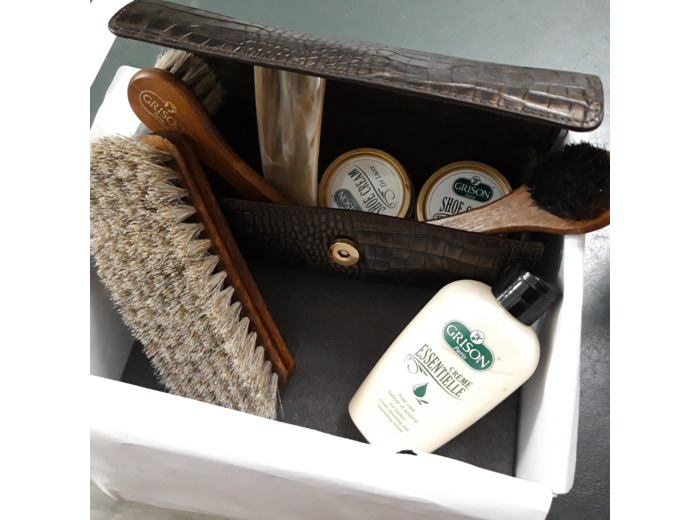 Coffret cirage trousse voyage