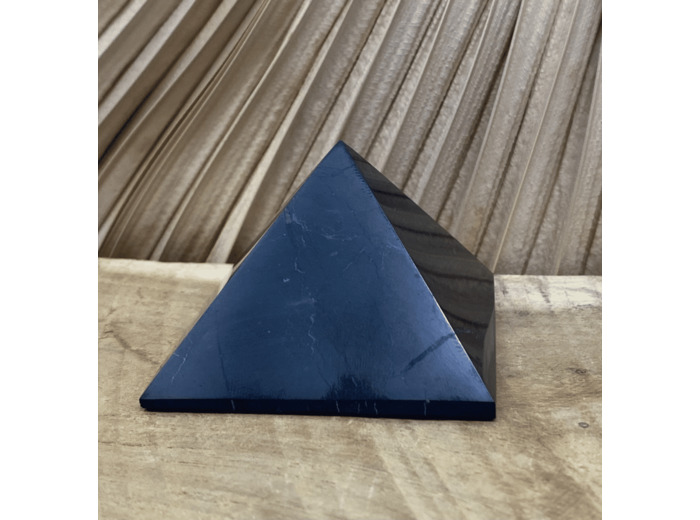 PYRAMIDE SHUNGITE