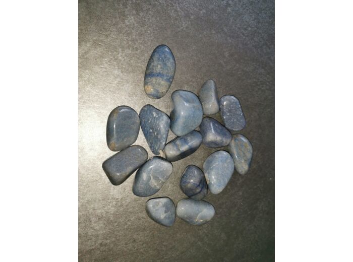 Quartz bleu pierres roulées