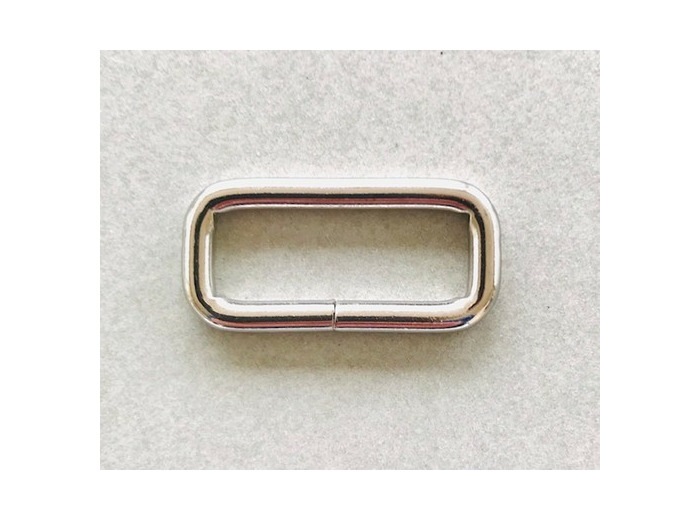 Anneau rectangle en métal Argent 30 mm