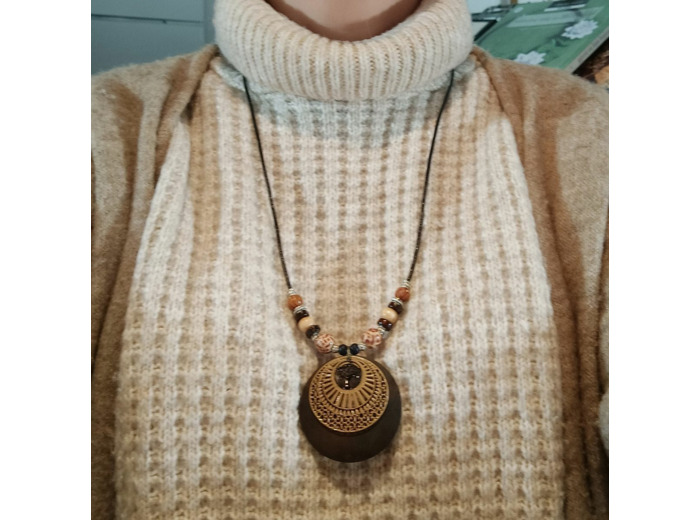 Collier bois et cuir tons marron beige