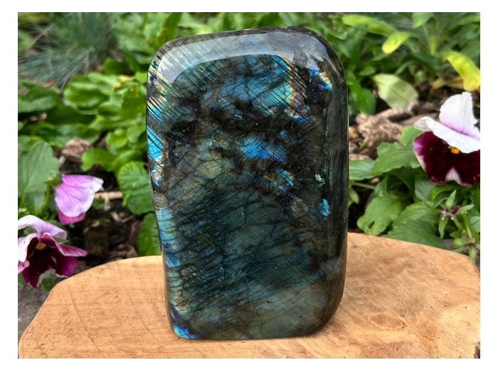 FORME LABRADORITE