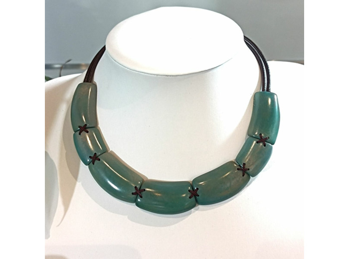 Collier Isabelle en ivoire végétal