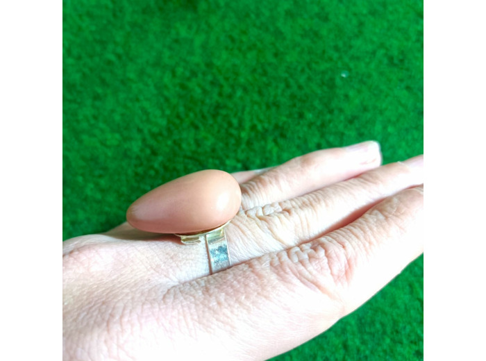 Bague goutte rose pale en ivoire végétal