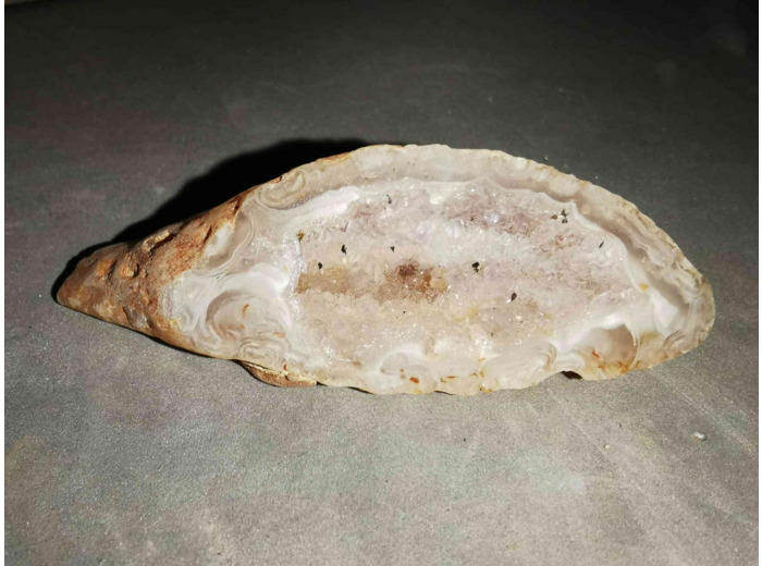 Géode d'agate petit modèle 23g