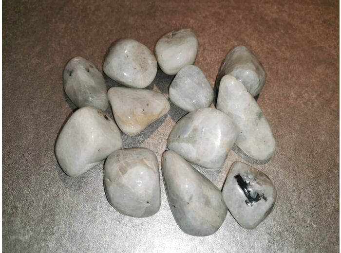 Labradorite blanche ou pierre de lune papillon pierres roulées