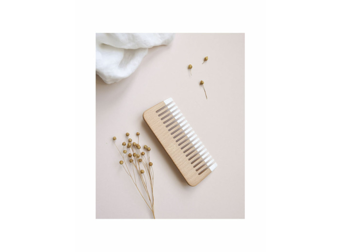 PEIGNE EN BOIS