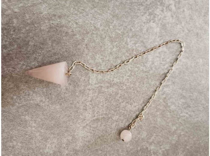 Pendule en quartz rose