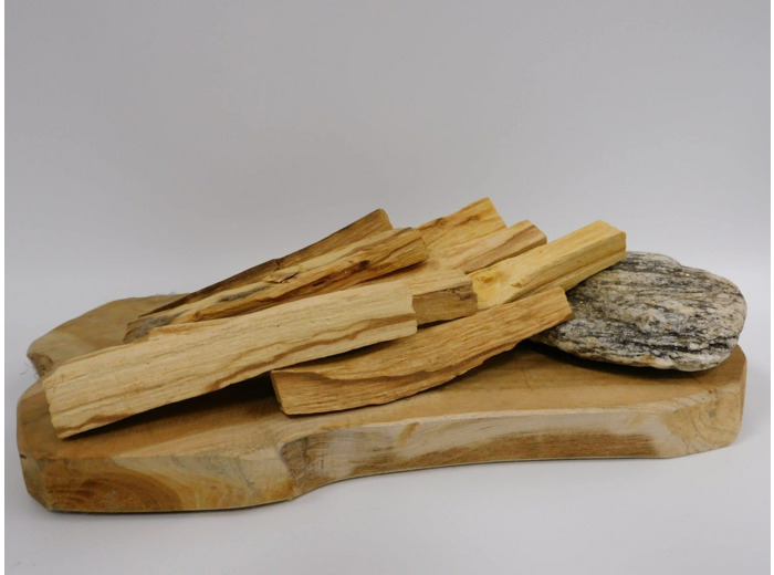 PALO SANTO
