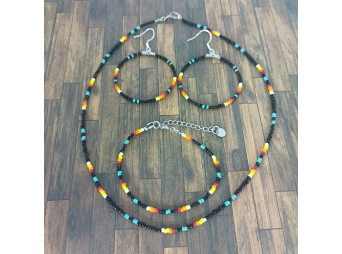 Parure en perles de rocaille noir et couleurs