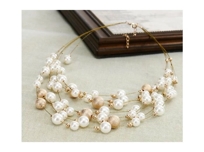 Parure multicouches perles blanches + B.O.
