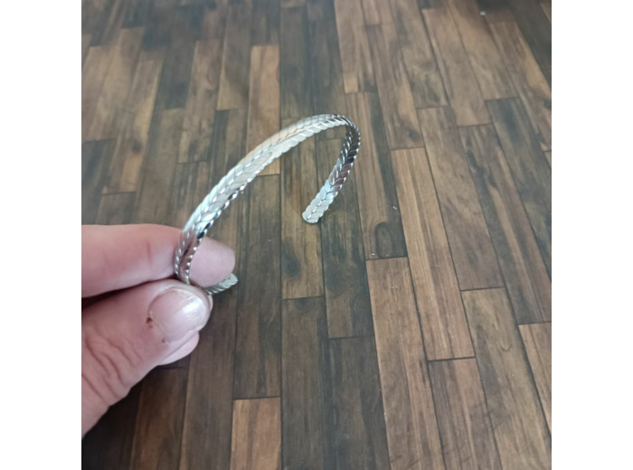 Bracelet jonc en acier Inox feuille Argenté