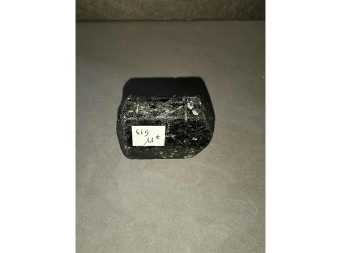 Tourmaline noire brute 61g
