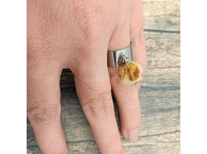 Bague à pompon panthère
