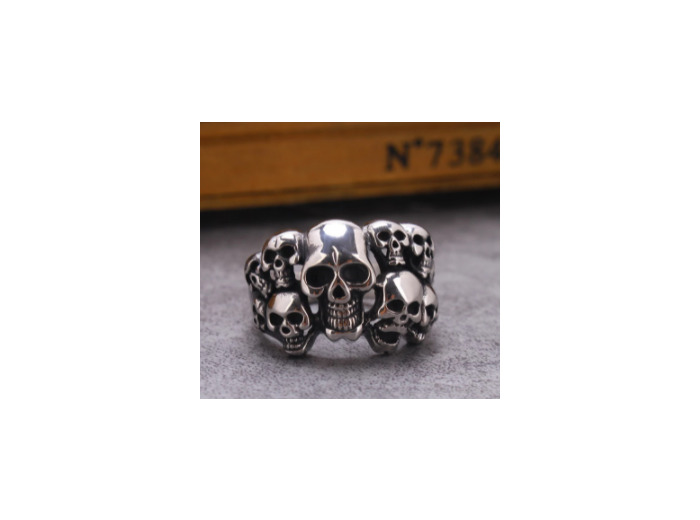 Bague en acier inoxydable pour hommes têtes de mort +++