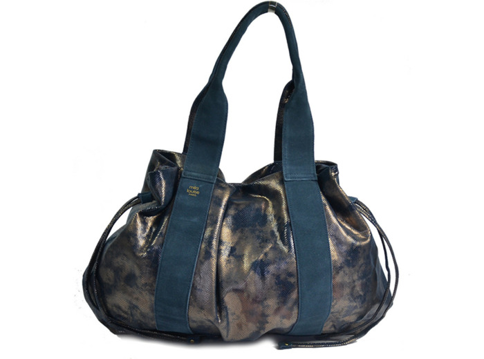 Mila Louise Prudy IG Shopper Vertigo