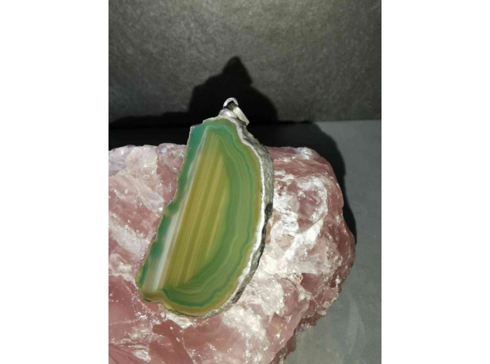 Pendentif tranche d'agate métal olpa913