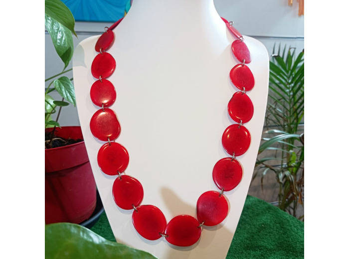 Collier Shakira rouge en ivoire végétal