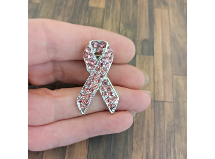 Broche ruban rose à strass
