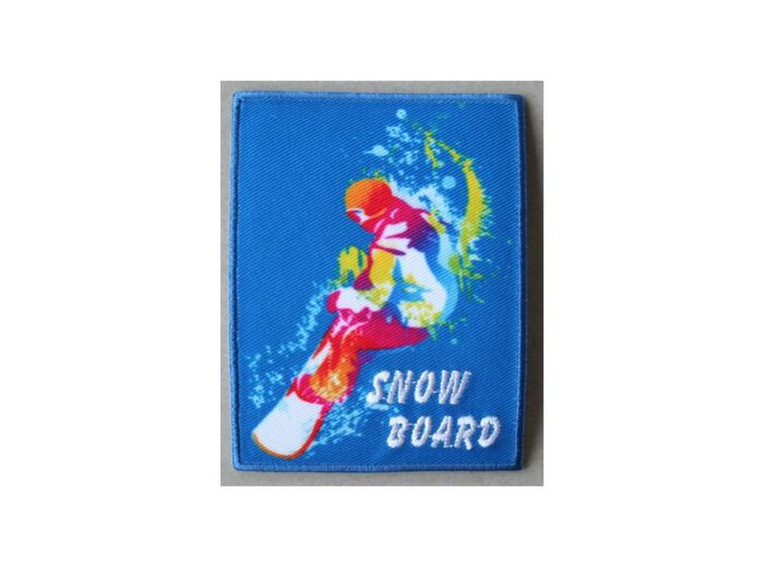 Écusson thermocollant Snow Board sur fond bleu