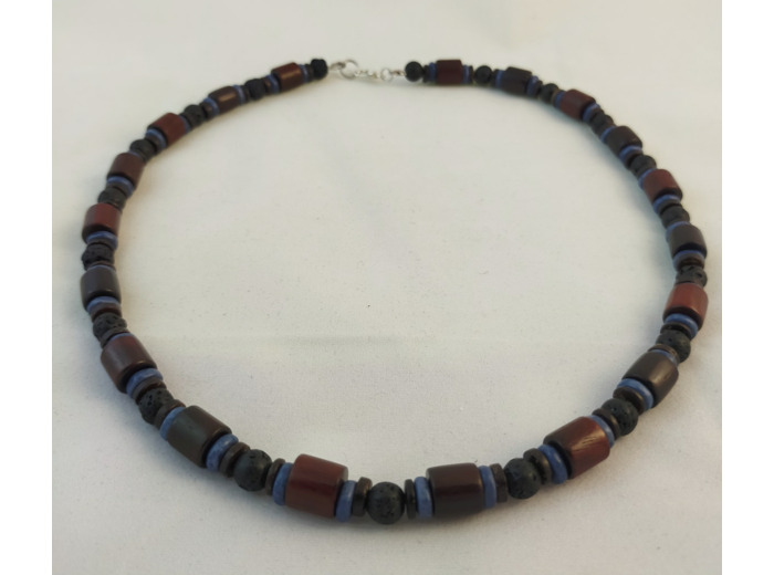 Collier pierre de lave/bois acajou/rondelles bleu
