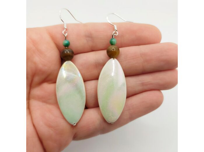 Boucles d'oreilles en perles de nacre blanc/marron/vert
