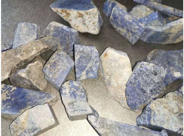 Lapis lazuli taille L pierres brutes et polies
