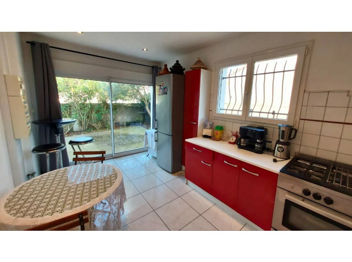 UNIQUE Pavillon de plain-pied à vendre au BOUT du PONT DE L'ARN