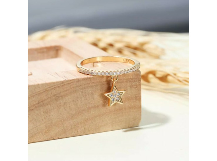 Bague doré étoile