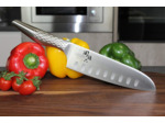 KAI AB-5157 Couteau Santoku alvéolé, Noir