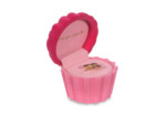 Bague cerise dans son ecrin