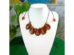 Collier Lisa marron-orange en ivoire végétal