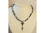 Collier en sodalite celtique
