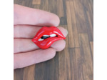 Broche bouche