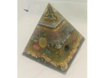 Pyramide orgonite n°17   11.5x11.5cm
