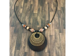 Collier bois et cuir tons marron beige