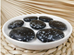 GALET OBSIDIENNE MOUCHETEE