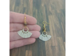 B.O. pompons beige