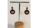 B.O. en bois marron/rouge