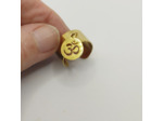 Bague à breloque dorée/OM