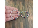 Créoles bleu blanc rouge et perles miyuki blanches
