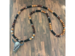 Collier long taureau agate noire, œil de taureau et bois