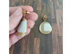 Boucles d'oreilles beige