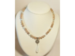 Collier en pierre de lune/opale blanche mandala